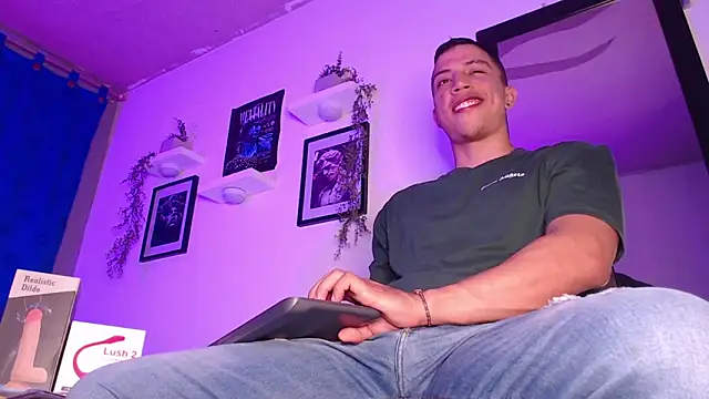 ThomsEvery  online show from 01-11-25, 03:13