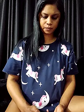 Snapshot of Sensual_indian7 chatting on 09-10-25, 02:00 Sensual indian7 online show from 09-10-25, 02:00