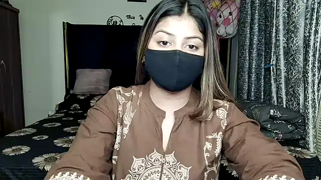 Snapshot of Hoty-Shivangi chatting on 06-21-26, 06:10 Hoty-Shivangi online show from 06-21-26, 06:10