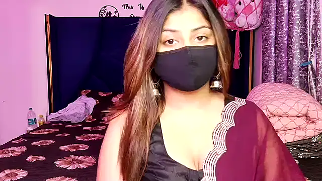 Snapshot of Hoty-Shivangi chatting on 06-24-26, 08:19 Hoty-Shivangi online show from 06-24-26, 08:19
