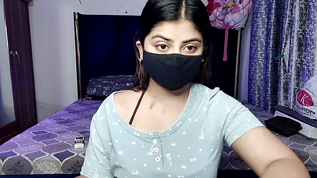 Snapshot of Hoty-Shivangi chatting on 08-03-26, 01:38 Hoty-Shivangi online show from 08-03-26, 01:38
