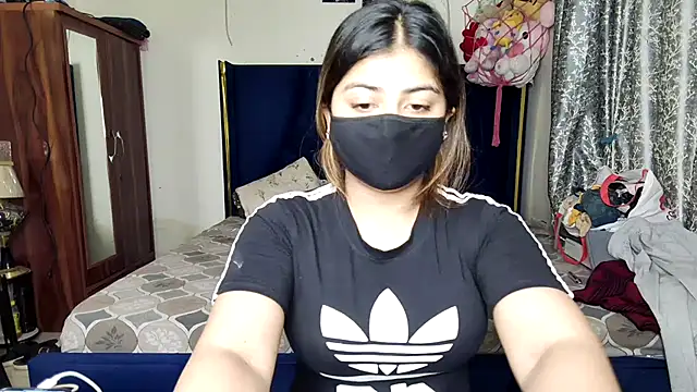 Snapshot of Hoty-Shivangi chatting on 08-04-26, 08:00 Hoty-Shivangi online show from 08-04-26, 08:00