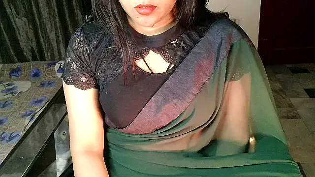 aarushi sharmaa online show from 12-19-25, 01:01