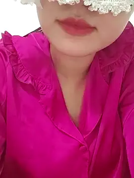 girldam95 online show from 05-18-26, 06:52