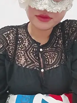 Snapshot of girldam95 chatting on 06-11-26, 05:38 girldam95 online show from 06-11-26, 05:38