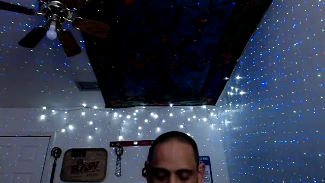 Snapshot of Buffshagswell chatting on 03-08-25, 05:22 Buffshagswell online show from 03-08-25, 05:22