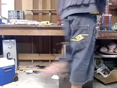 Snapshot of Buffshagswell chatting on 03-10-25, 04:14 Buffshagswell online show from 03-10-25, 04:14