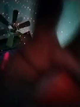 Snapshot of Buffshagswell chatting on 03-19-25, 10:33 Buffshagswell online show from 03-19-25, 10:33