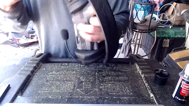 Snapshot of Buffshagswell chatting on 03-19-25, 04:13 Buffshagswell online show from 03-19-25, 04:13