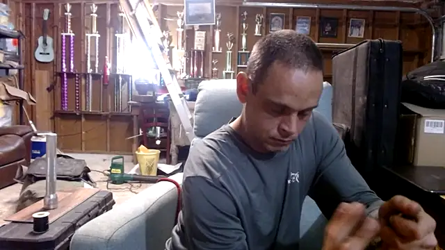 Snapshot of Buffshagswell chatting on 03-20-25, 05:24 Buffshagswell online show from 03-20-25, 05:24