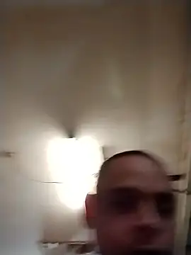 Snapshot of Buffshagswell chatting on 03-20-25, 11:56 Buffshagswell online show from 03-20-25, 11:56