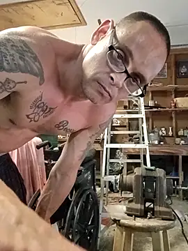 Snapshot of Buffshagswell chatting on 09-08-25, 06:29 Buffshagswell online show from 09-08-25, 06:29