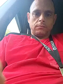 Snapshot of Buffshagswell chatting on 09-10-25, 01:00 Buffshagswell online show from 09-10-25, 01:00