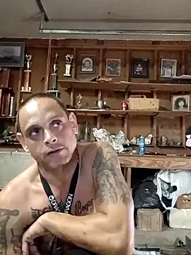 Snapshot of Buffshagswell chatting on 09-13-25, 05:51 Buffshagswell online show from 09-13-25, 05:51