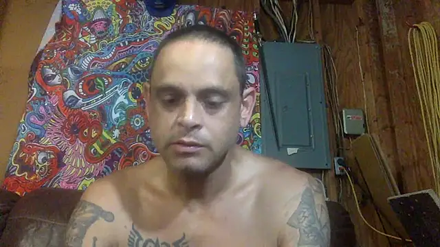 Snapshot of Buffshagswell chatting on 09-18-25, 03:03 Buffshagswell online show from 09-18-25, 03:03