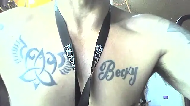 Snapshot of Buffshagswell chatting on 10-01-25, 06:03 Buffshagswell online show from 10-01-25, 06:03