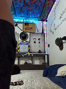 Snapshot of Buffshagswell chatting on 10-20-25, 09:59 Buffshagswell online show from 10-20-25, 09:59