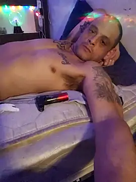 Snapshot of Buffshagswell chatting on 10-23-25, 11:20 Buffshagswell online show from 10-23-25, 11:20