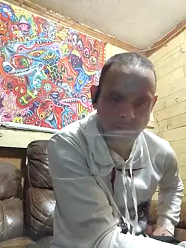 Snapshot of Buffshagswell chatting on 11-02-25, 01:30 Buffshagswell online show from 11-02-25, 01:30