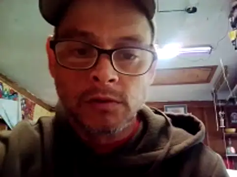 Snapshot of Buffshagswell chatting on 11-05-25, 03:56 Buffshagswell online show from 11-05-25, 03:56