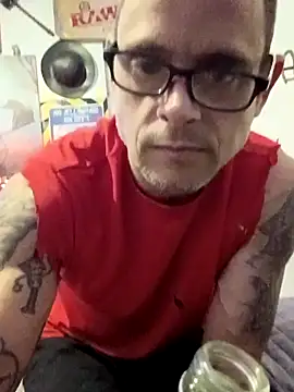 Snapshot of Buffshagswell chatting on 11-09-25, 03:16 Buffshagswell online show from 11-09-25, 03:16