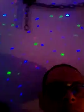 Snapshot of Buffshagswell chatting on 11-10-25, 04:22 Buffshagswell online show from 11-10-25, 04:22