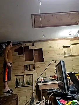 Snapshot of Buffshagswell chatting on 11-16-25, 02:44 Buffshagswell online show from 11-16-25, 02:44