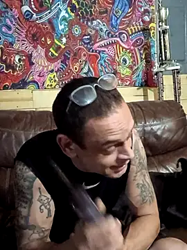 Snapshot of Buffshagswell chatting on 11-17-25, 02:50 Buffshagswell online show from 11-17-25, 02:50