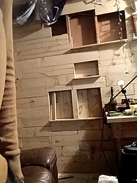 Snapshot of Buffshagswell chatting on 11-18-25, 05:45 Buffshagswell online show from 11-18-25, 05:45