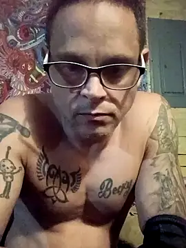 Snapshot of Buffshagswell chatting on 11-24-25, 05:40 Buffshagswell online show from 11-24-25, 05:40