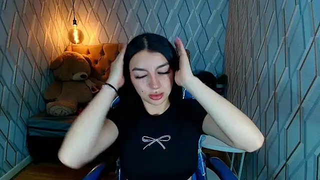Snapshot of Angelchristix chatting on 05-15-26, 12:45 Angelchristix online show from 05-15-26, 12:45