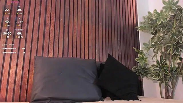 Jennmiiller  online show from 01-31-25, 06:25