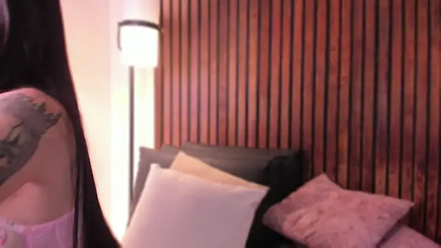 Jennmiiller  online show from 12-19-25, 12:12