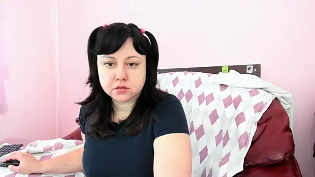 Snapshot of HotSweetAngel chatting on 12-20-25, 07:04 HotSweetAngel online show from 12-20-25, 07:04