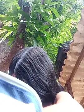 Julix A online show from 12-21-24, 07:49