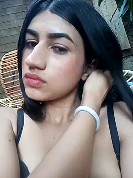 Julix A online show from 01-19-25, 06:32