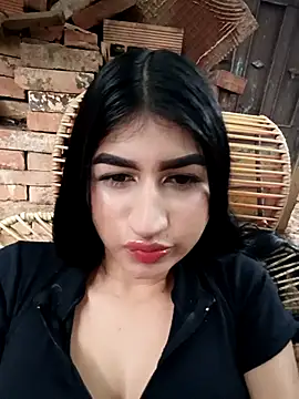 Julix A online show from 12-20-25, 01:07