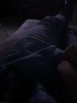 Snapshot of reelciii21 chatting on 02-18-25, 04:16 reelciii21 online show from 02-18-25, 04:16