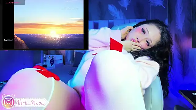 Snapshot of AHRI_LEE chatting on 01-03-25, 02:54 AHRI LEE online show from 01-03-25, 02:54