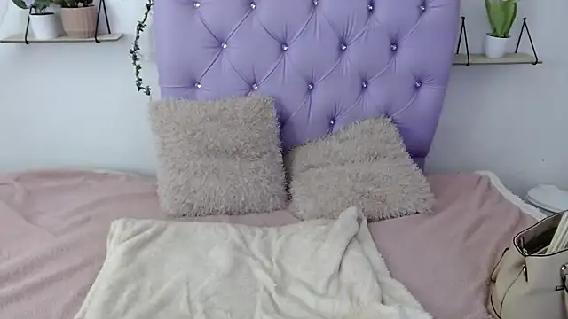 Freyja 01 online show from 09-26-25, 09:30