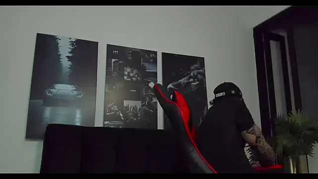 Snapshot of Austin_bolt chatting on 02-01-25, 01:34 Austin bolt online show from 02-01-25, 01:34