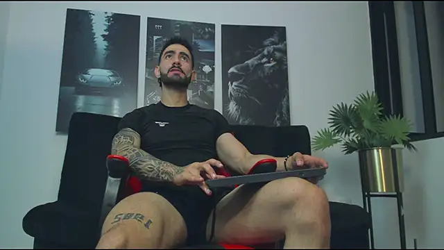 Snapshot of Austin_bolt chatting on 02-21-25, 02:06 Austin bolt online show from 02-21-25, 02:06