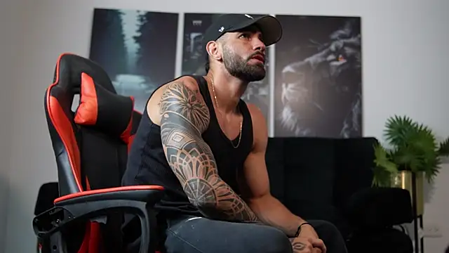 Snapshot of Austin_bolt chatting on 09-11-25, 02:55 Austin bolt online show from 09-11-25, 02:55