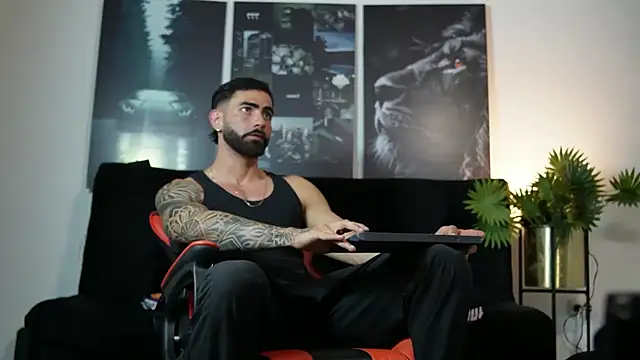 Snapshot of Austin_bolt chatting on 10-01-25, 02:28 Austin bolt online show from 10-01-25, 02:28