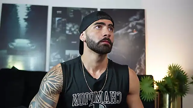 Snapshot of Austin_bolt chatting on 10-03-25, 02:19 Austin bolt online show from 10-03-25, 02:19