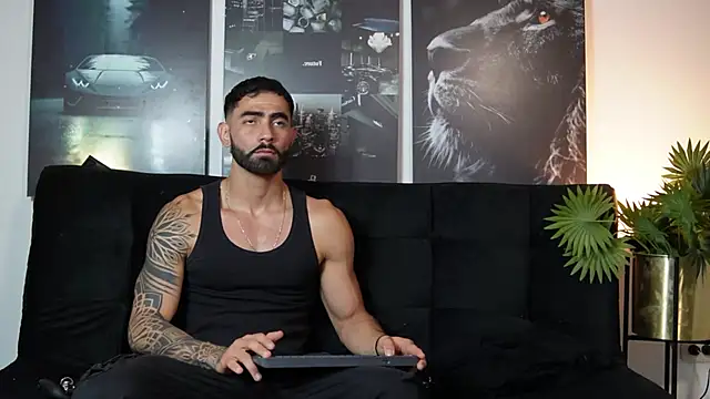 Snapshot of Austin_bolt chatting on 10-05-25, 11:46 Austin bolt online show from 10-05-25, 11:46