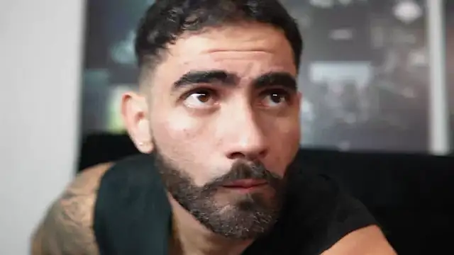 Snapshot of Austin_bolt chatting on 10-09-25, 02:31 Austin bolt online show from 10-09-25, 02:31