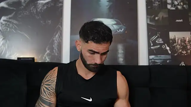 Snapshot of Austin_bolt chatting on 10-12-25, 01:26 Austin bolt online show from 10-12-25, 01:26