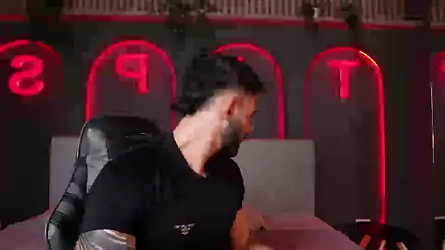 Snapshot of Austin_bolt chatting on 10-22-25, 02:34 Austin bolt online show from 10-22-25, 02:34