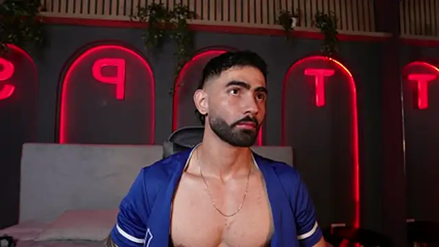 Snapshot of Austin_bolt chatting on 10-24-25, 02:41 Austin bolt online show from 10-24-25, 02:41